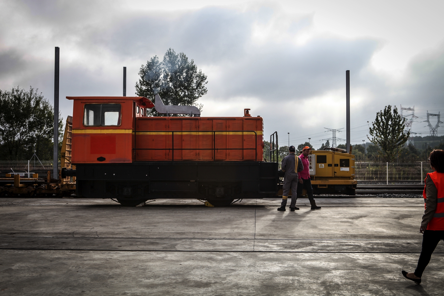 La locomotive Colas Rail avant l'atelier